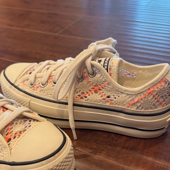 Converse Boho Crochet Platform Sneakers, Size 5.5, NWT! - Picture 1 of 16